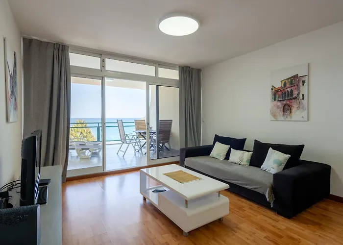 Atlantic Edge - Relaxing Beachfront Escape Formosa Holiday home Funchal (Madeira)