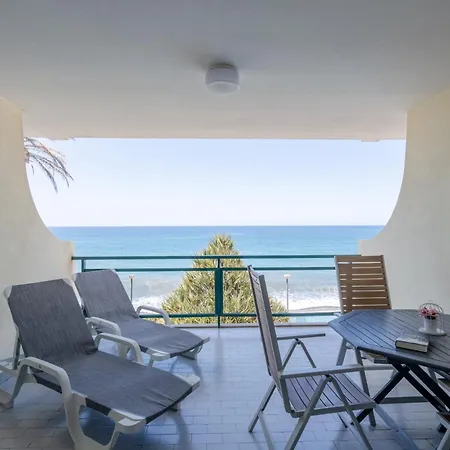 Atlantic Edge - Relaxing Beachfront Escape Formosa Funchal (Madeira)