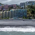 Holiday home Atlantic Edge - Relaxing Beachfront Escape Formosa *