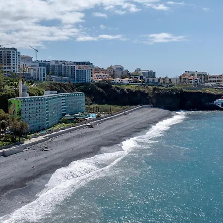 Atlantic Edge - Relaxing Beachfront Escape Formosa Appartement *