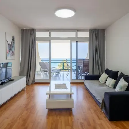 Atlantic Edge - Relaxing Beachfront Escape Formosa بيت للعطل فونشال
