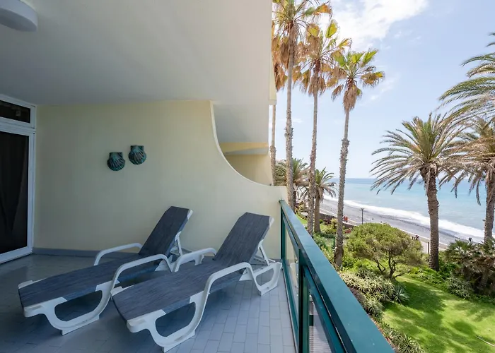 Atlantic Edge - Relaxing Beachfront Escape Formosa Φουνκάλ